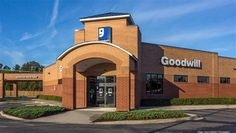 Goodwill charlotte nc - Oct 26, 2023 · Address: 1011 Central Ave, Charlotte, NC 28204, United States. Contact: +1 704-348-2838. Goodwill – Wendover Rd. Goodwill Wendover Rd in Charlotte, NC, stands out as a retail store and donation center with distinct characteristics. 